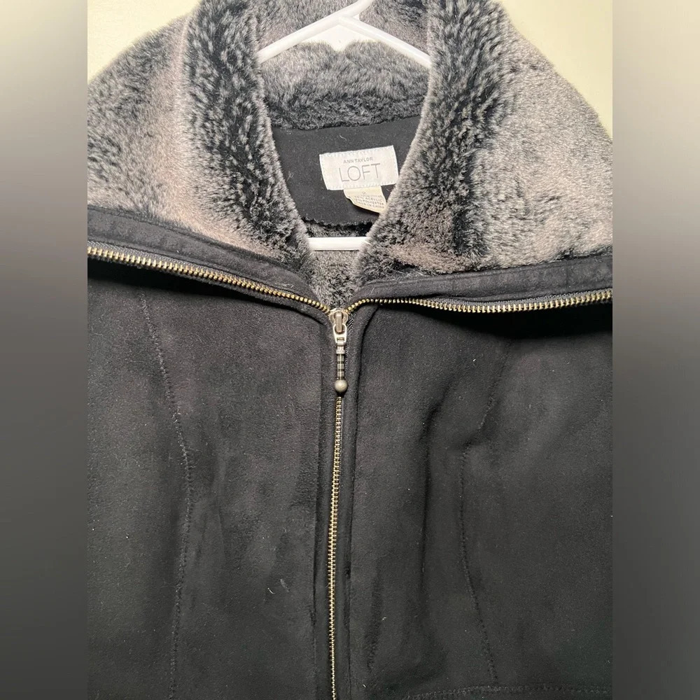 LOFT Black Faux Fur Trim Winter Coat size 2 - Picture 5 of 8